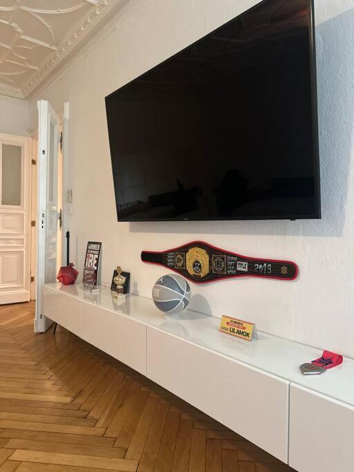 Grosses Apartment Am Kudamm Berlin Eksteriør billede